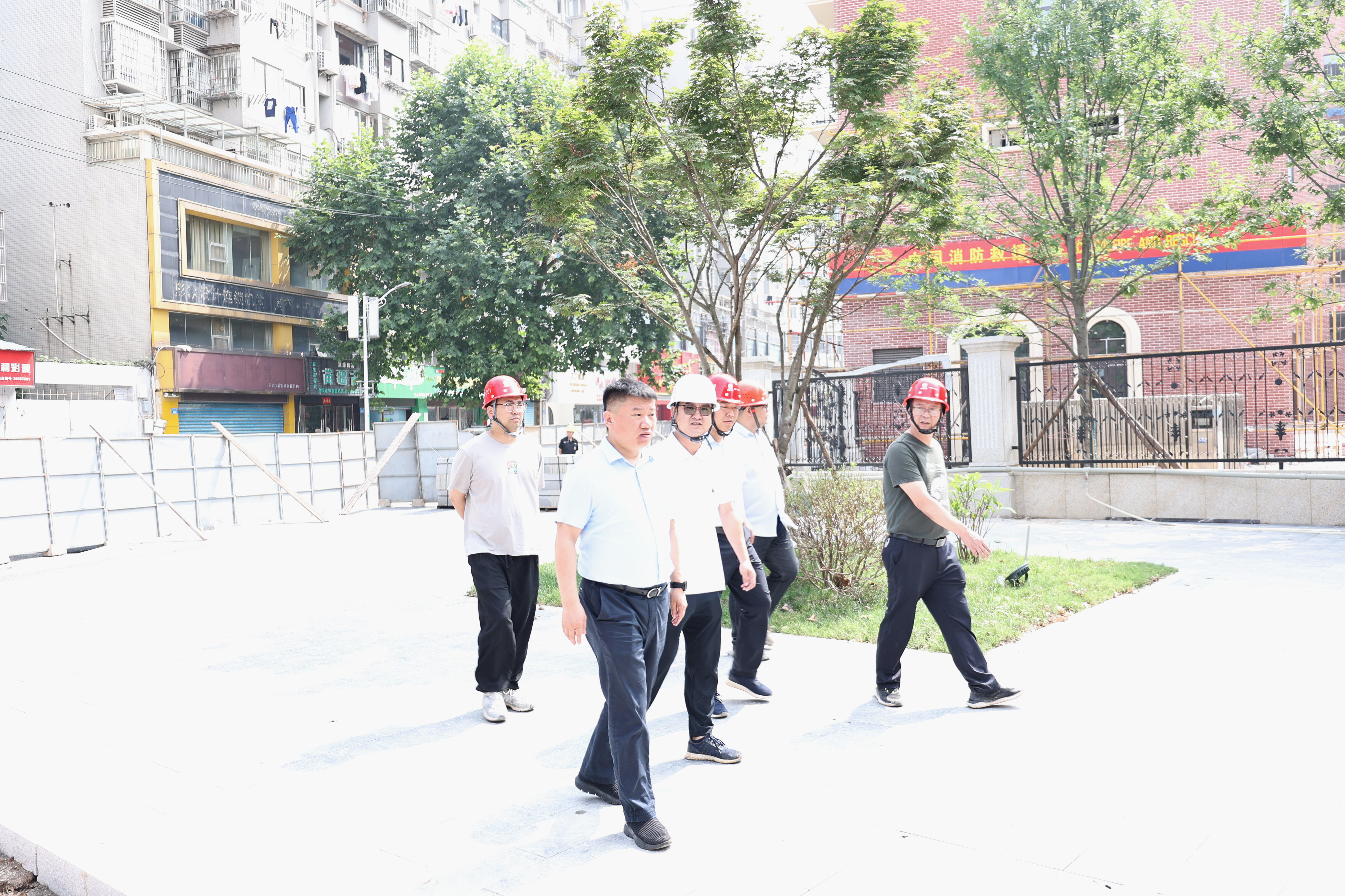 市國控集團(tuán)黨委書記、董事長張志堅(jiān)督導(dǎo)檢查安全生產(chǎn)和文明創(chuàng)建工作